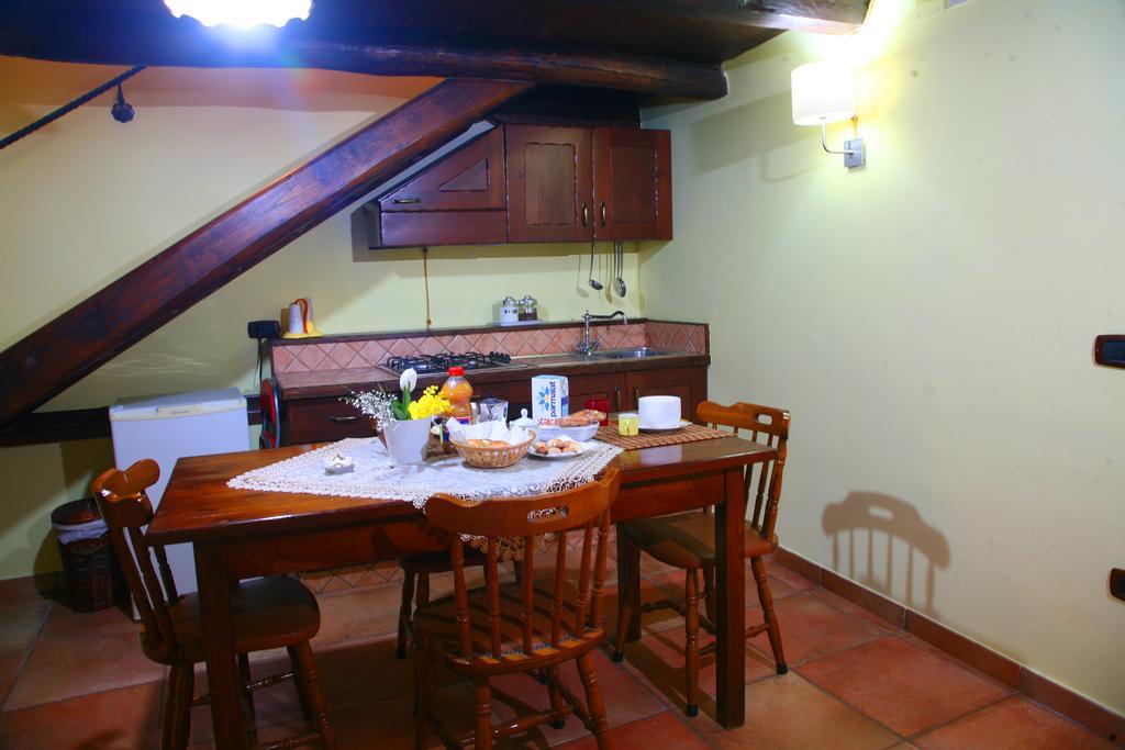 Al Vecchio Cellaio Historical Guest House ซานตันโตนิโอ อาบาเต ภายนอก รูปภาพ
